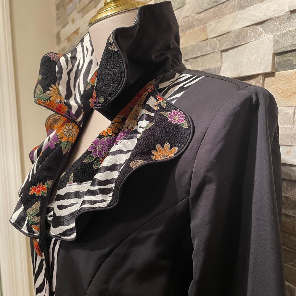 Vintage 90s Haute Couture Paris Blazer | Zebra Floral Wired Collar - Picture 4 of 13